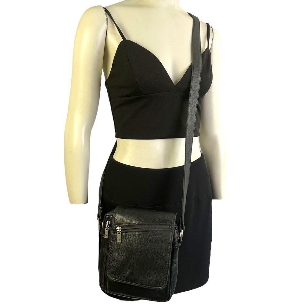 STONE RIDGE BLACK LEATHER CROSSBODY BAG MESSENGER  BAG VINTAGE MADE IN CANADA